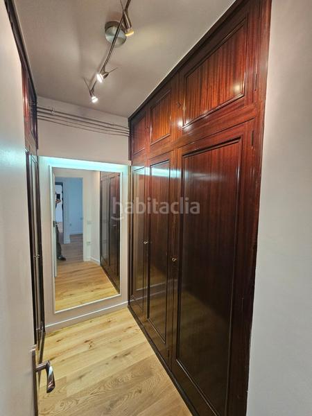 Foto 48d18c0e-f5e7-4dab-b022-e85c3c74d9c4. Alquiler piso en plaça de joaquim pena 11 amplio piso en zona Tres Torres en Barcelona