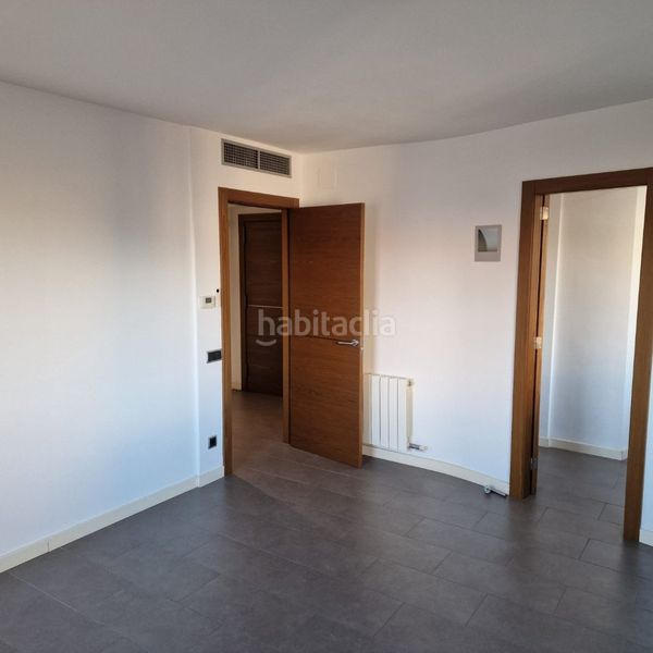 Foto 3dddca0f-560b-4bbd-a55d-d5646db5c2ce. Piso  en venta con ascensor en Sant Feliu de Codines