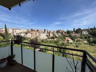 Maison jumelée  Carrer dominguet 2, 08182 sant feliu de codines, provincia de ba. Chalet moderno en sant feliu de codines confort actual y alta re