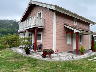 Casa a Ruedes. Venta fantástica casa-chalet independiente en ruedes-leorio-pedr