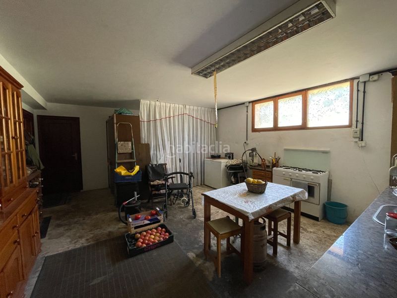 Foto bbfca781-fcaa-4dc5-9c28-2b6e2fb6d7d5. Casa amb xemeneia calefacció aparcament a Cenero Gijón