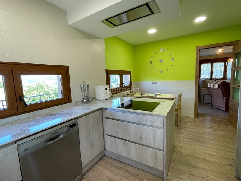 Foto c5ca5da0-d0d5-41fb-91fe-6749f5f1ede4. Casa amb xemeneia calefacció aparcament a Cenero Gijón