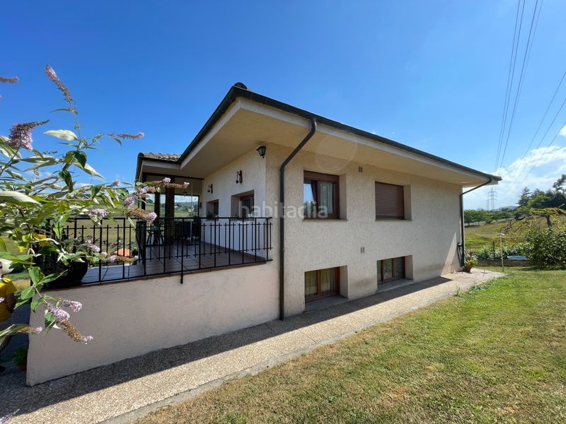 Foto cc5a62b9-f01a-4688-ae18-76652a0cb6d3. Casa amb xemeneia calefacció aparcament a Cenero Gijón
