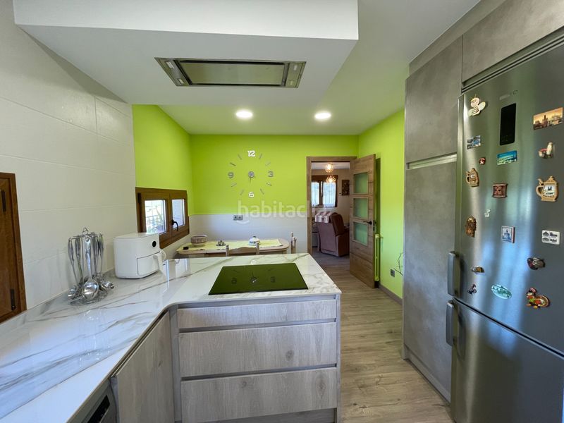 Foto d4f855a9-63f5-4117-bab7-01278c016ecf. Casa amb xemeneia calefacció aparcament a Cenero Gijón
