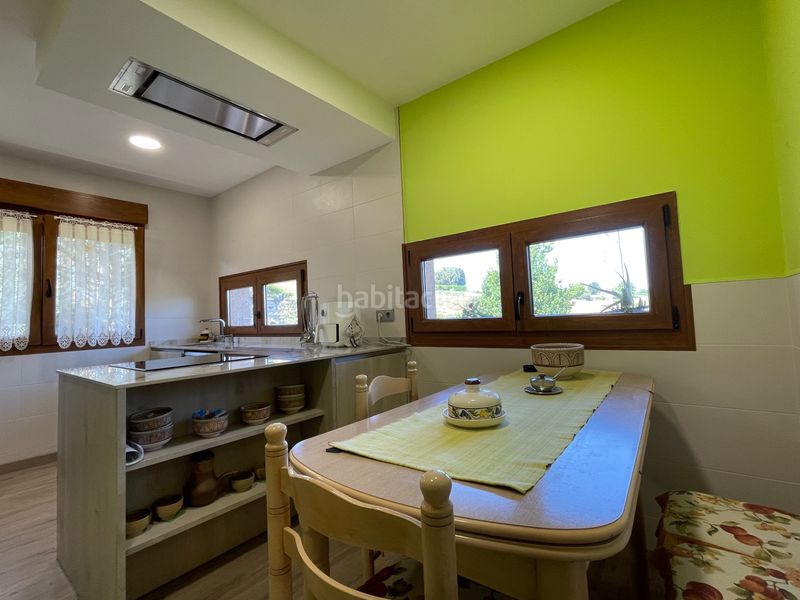 Foto d9595727-cf61-47e5-a1f9-efeb9ee9df94. Casa amb xemeneia calefacció aparcament a Cenero Gijón