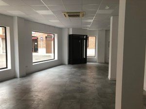Lloguer Local Comercial a Calle del pilar 58