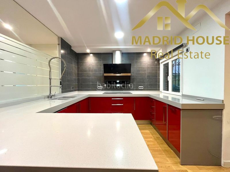Foto dce0d439-8d71-496e-b9da-39787c9e7d3e. Piso en Pacífico Madrid