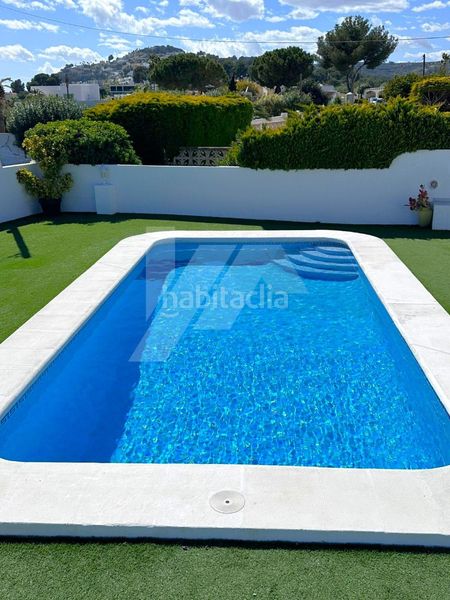 Foto 239c579e-3cda-4268-b190-b0c0f49cf0e0. Xalet amb xemeneia calefacció aparcament piscina a Moraira