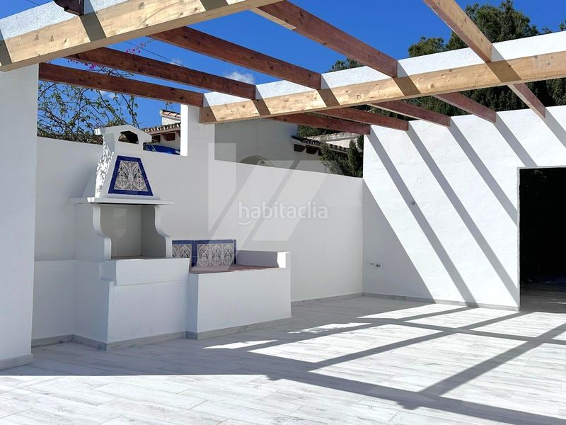 Foto b752f1e0-50ea-4dfb-9a76-b26465ecf728. Xalet amb xemeneia calefacció aparcament piscina a Moraira