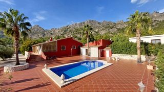 Bauernhof in Partida el realet 59. Preciosa casa de campo rodeada de naturaleza a la venta en fines
