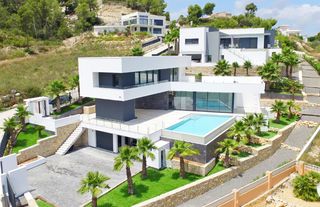 Chalet  Carrer del riu esera 24. Villa de lujo moderna con vistas al mar y piscina infinity en já
