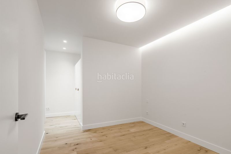 Foto b07be4c8-6dea-47d8-9ad7-cac4af00ce85. Pis amb calefacció aparcament a Jerónimos Madrid