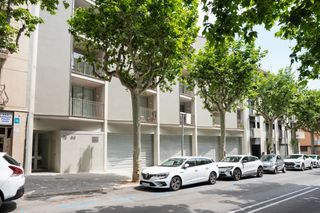 Aparcament cotxe a Carrer del Músic Jaume Isern 76