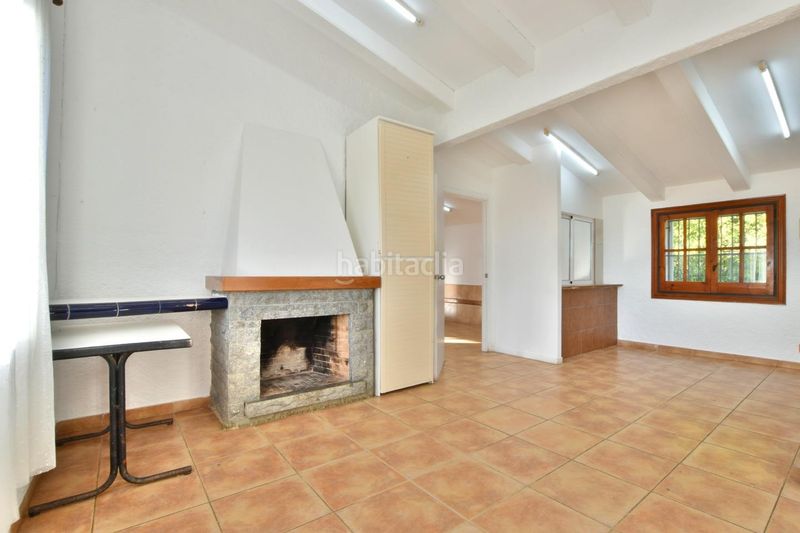 Foto 2a0ebbf4-1db8-4311-b18b-6b53a5bf7810. Local comercial a Canet de Mar