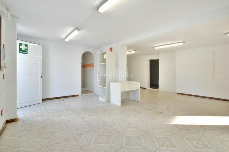 Foto 2b9631ce-b9f4-437c-a74c-284beed5f50d. Local comercial a Canet de Mar