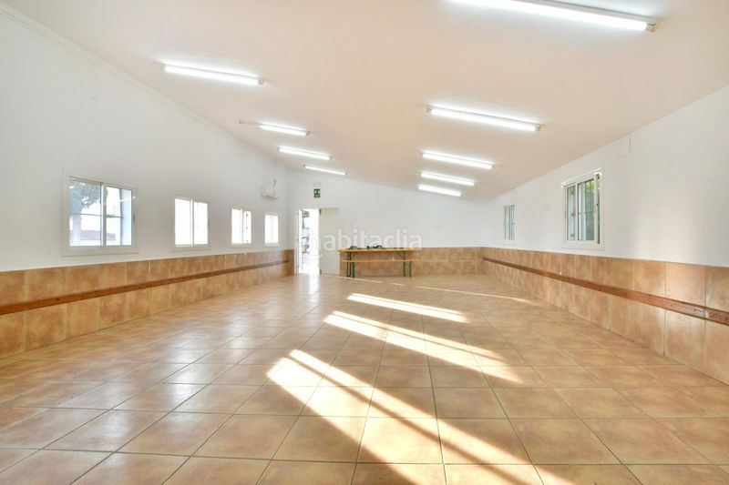 Foto 4f80f7a5-cf66-4f23-ad23-9e686f1f50a9. Local comercial a Canet de Mar