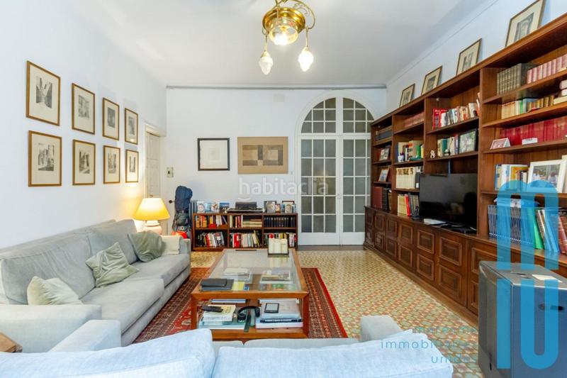 Foto ffca83ab-5560-43cd-9603-3241a168fc0e. Haus mit heizung in Centre Arenys de Mar