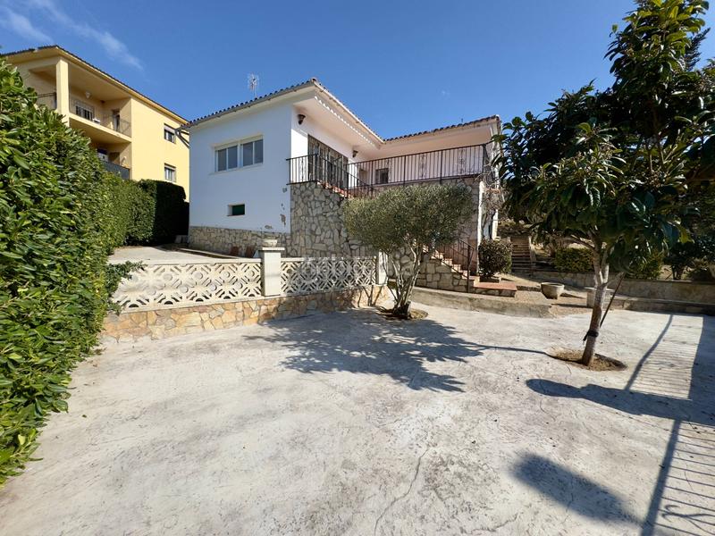 Foto 2a7c76da-3c42-4b2b-9bc4-807ef6456383. Maison avec chauffage parking dans terrabrava - Tordera parc Tordera