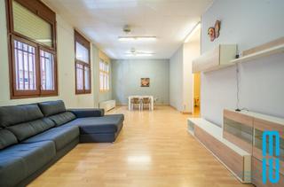 Etagenwohnung in Bufal. Descubre esta excelente oportunidad en badalona!