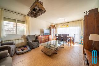 Maison jumelée à Urbanitzacions. Descubre tu nuevo hogar en sant pol de mar