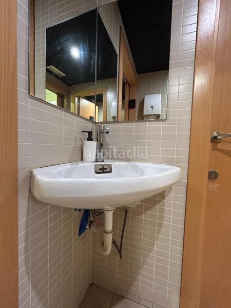 Foto 614bafe8-b338-4b56-86b9-a54da86bd43c. Alquiler local comercial negocio en pleno funcionamiento!! en Mataró