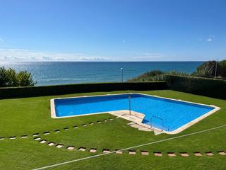 Casa adossada  Passeig domènech i montaner. Espectacular adosado en sant pol de mar a pocos pasos del mar