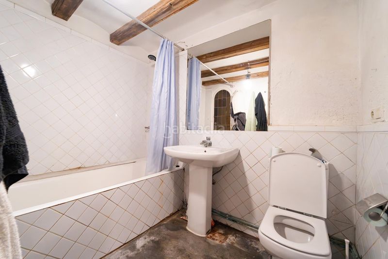 Foto 632ee5a3-3eed-428b-8f7a-1f67d12c2313. Local comercial a Raval Barcelona