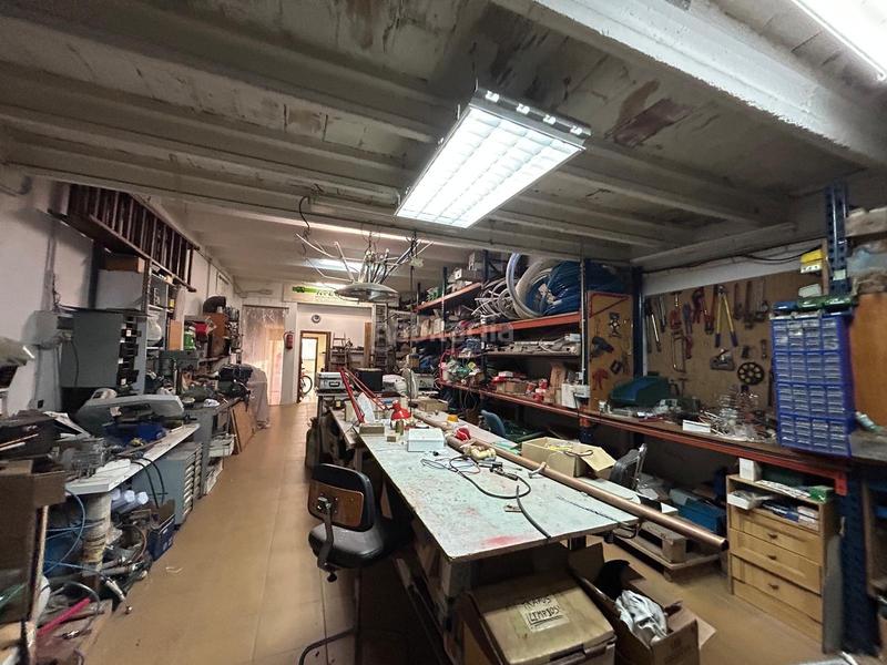 Foto c6139f02-4095-4c0c-bd2b-674438bbd5c9. Alquiler local comercial local en venta o alquiler en el centro! en Mataró