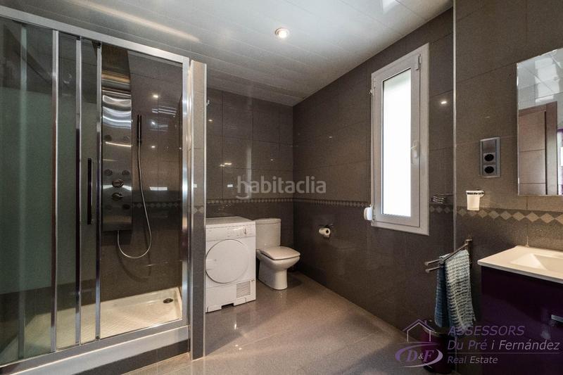 Foto 4a18b6d4-f301-453a-99c1-c3104b9e079b. Chalet con riscaldamento parcheggio piscina in Alella
