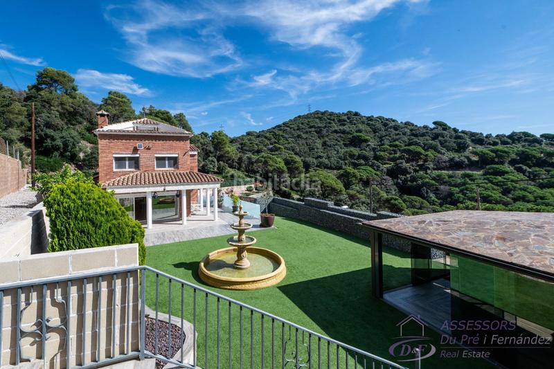 Foto 4aea28f8-4ffa-4c46-a5e0-bbf1dff95fec. Chalet con riscaldamento parcheggio piscina in Alella