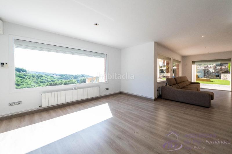 Foto 6235b977-6067-48e1-9c94-81975218936d. Chalet con riscaldamento parcheggio piscina in Alella