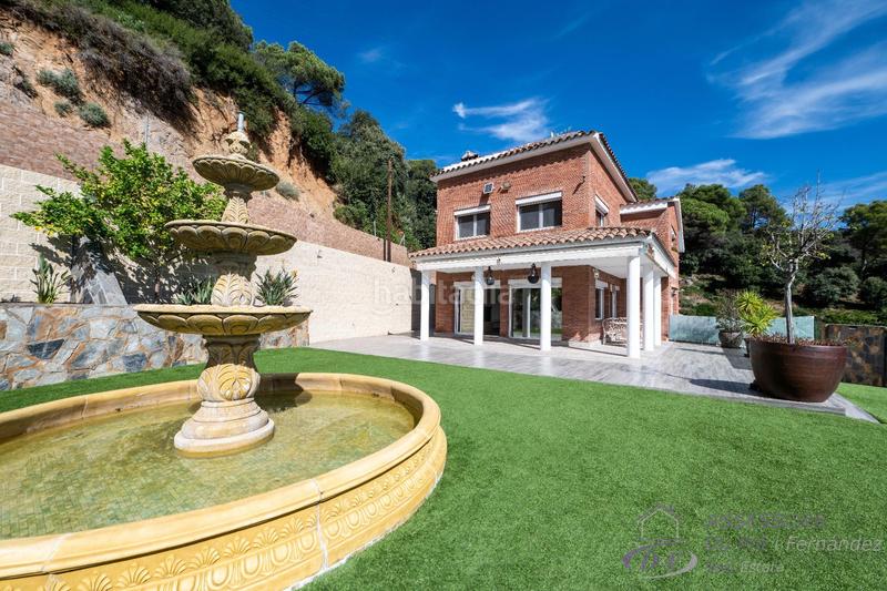 Foto a9786e82-2e3a-40d3-8e0d-cdbb174062c6. Chalet con riscaldamento parcheggio piscina in Alella