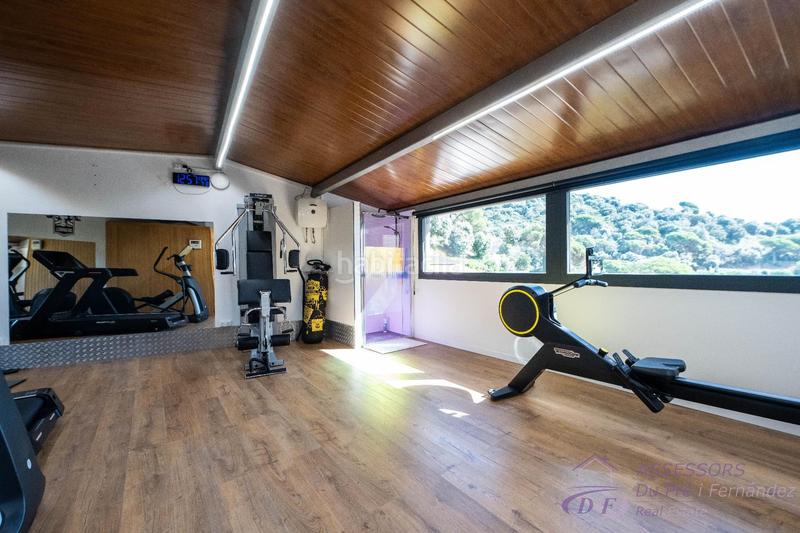 Foto ca74b438-8d23-41b3-87f3-4b55dbe45439. Chalet con riscaldamento parcheggio piscina in Alella