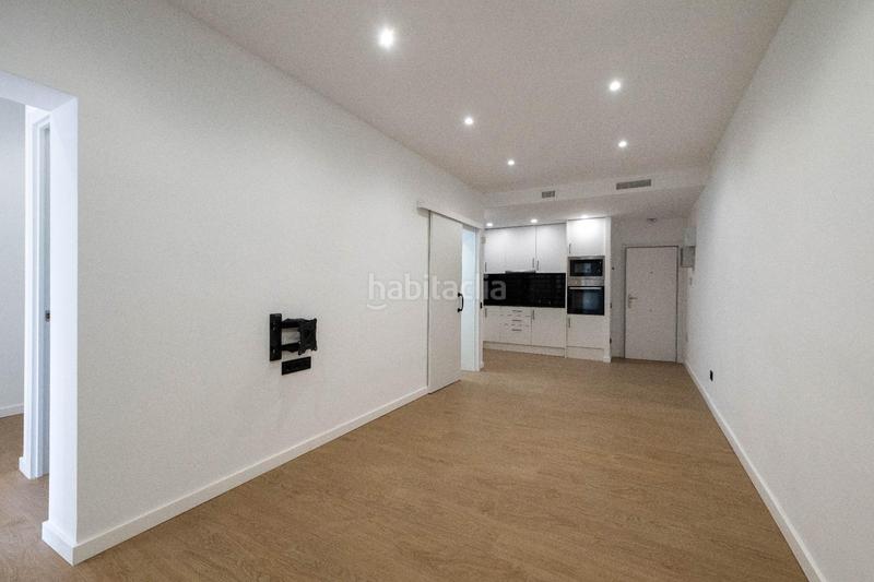 Foto f38b0823-4a82-4cb4-9803-81b4b521e29d. Piano terra in La Catalana Sant Adrià de Besòs