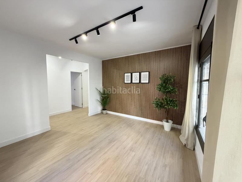 Foto b1597fee-c30c-44e8-a27a-5c97953dea0a. Erdgeschoss in Centre Pineda de Mar