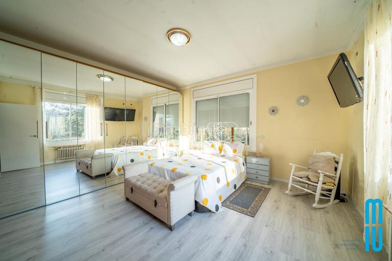 Foto 5b72a67f-91ec-4780-9ee6-8b5d1f34bc89. Chalet con riscaldamento parcheggio piscina in Sant Salvador de Guardiola