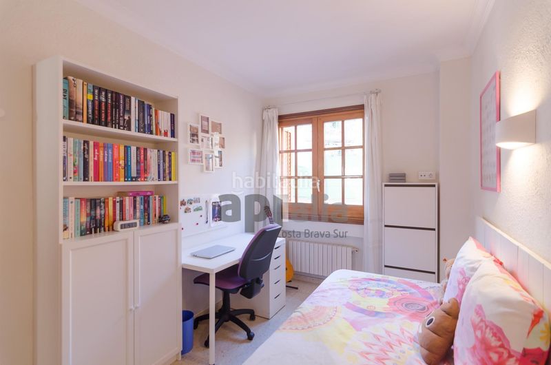 Foto 49083f24-9b91-45a4-ac05-4d882429a361. Edificio  en venta en el centro , ideal para inversores en Lloret de Mar