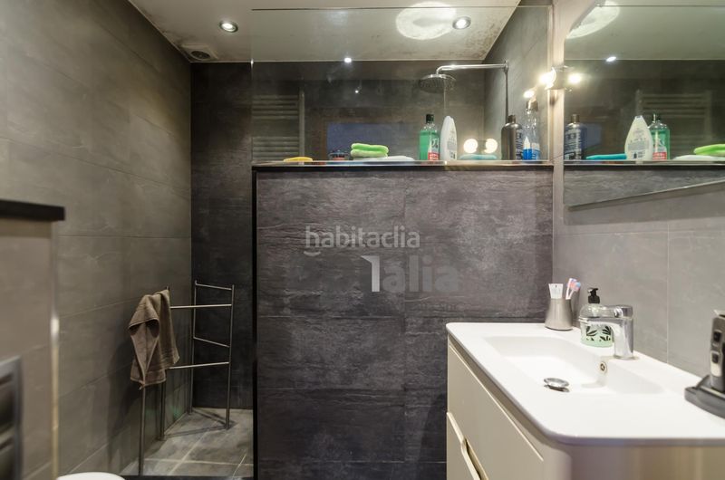 Foto 7ef1106e-b2cb-40b5-8a18-3ac30ebce99c. Edificio  en venta en el centro , ideal para inversores en Lloret de Mar