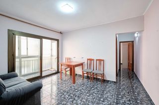 Flat in Cerdanyola Sud. Piso 4 habitaciones
