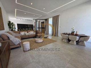 Xalet a Santa Marta de Tormes. Chalet invindual en los sauces