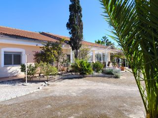 Chalet in Mazarrón Casco Urbano. Exclusiva finca privada  un oasis de tranquilidad a pocos minuto