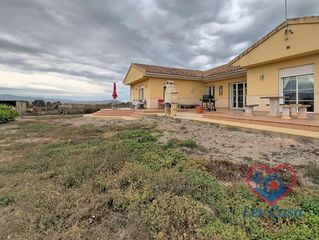 Xalet a Totana. Finca rústica con chalet independiente en totana  17.546 m2 de p