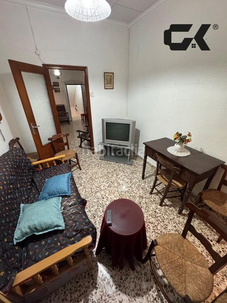 Foto 537d9128-1d7d-4624-b546-05c49ce2ab89. Casa adossada a Mula