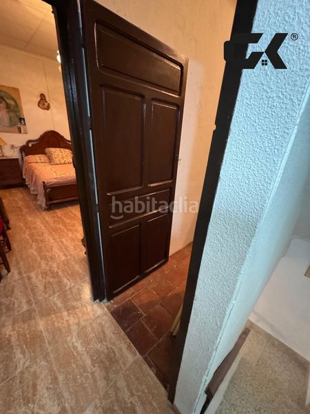 Foto 8efd9951-7848-4997-b336-9caad6d888fc. Casa adossada a Mula