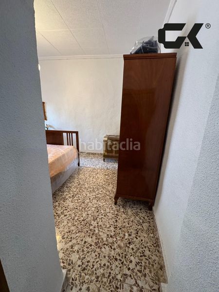 Foto a3fa6dac-ebe9-4c17-9cfd-b5e45929df5e. Casa adossada a Mula
