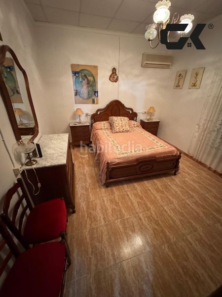 Foto c2bfc935-a8f0-425d-9ea7-dd29f5c0f093. Casa adossada a Mula