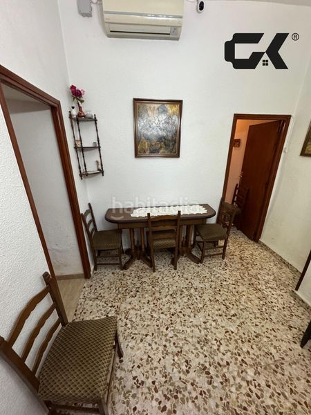 Foto e8ae5e49-3e0e-4757-904d-5d84ef1f88dd. Casa adossada a Mula