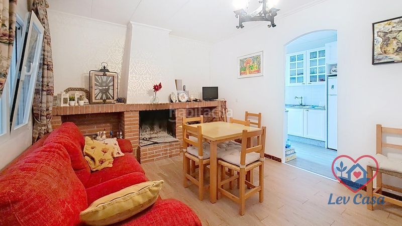 Foto d220eaf0-75cb-4044-88cb-0ef343018d6a. Casa amb aparcament a Aledo