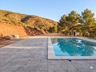 Xalet a Totana. Obra nueva en sierra espuña  parcela de 6.000 m2, piscina y priv