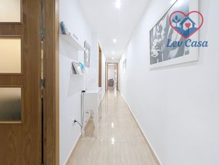 Flat in Totana. Piso en venta en totana con 3 dormitorios, 2 baños y garaje